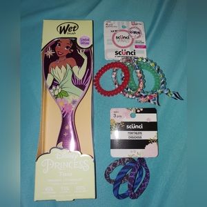Disney's Tiana wet brush and scunci hair ties